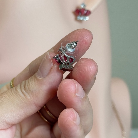 ⚜️ Chic Red and Silver Crown Earrings With Cubic Zirconia 💎❤️🔥 - Picture 6 of 7